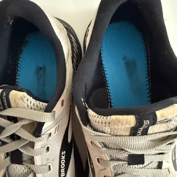 Brooks Adrenaline GTS 22 Gray Rose Women's Running Shoes Size 11B 1203531B035 - Picture 14 of 15